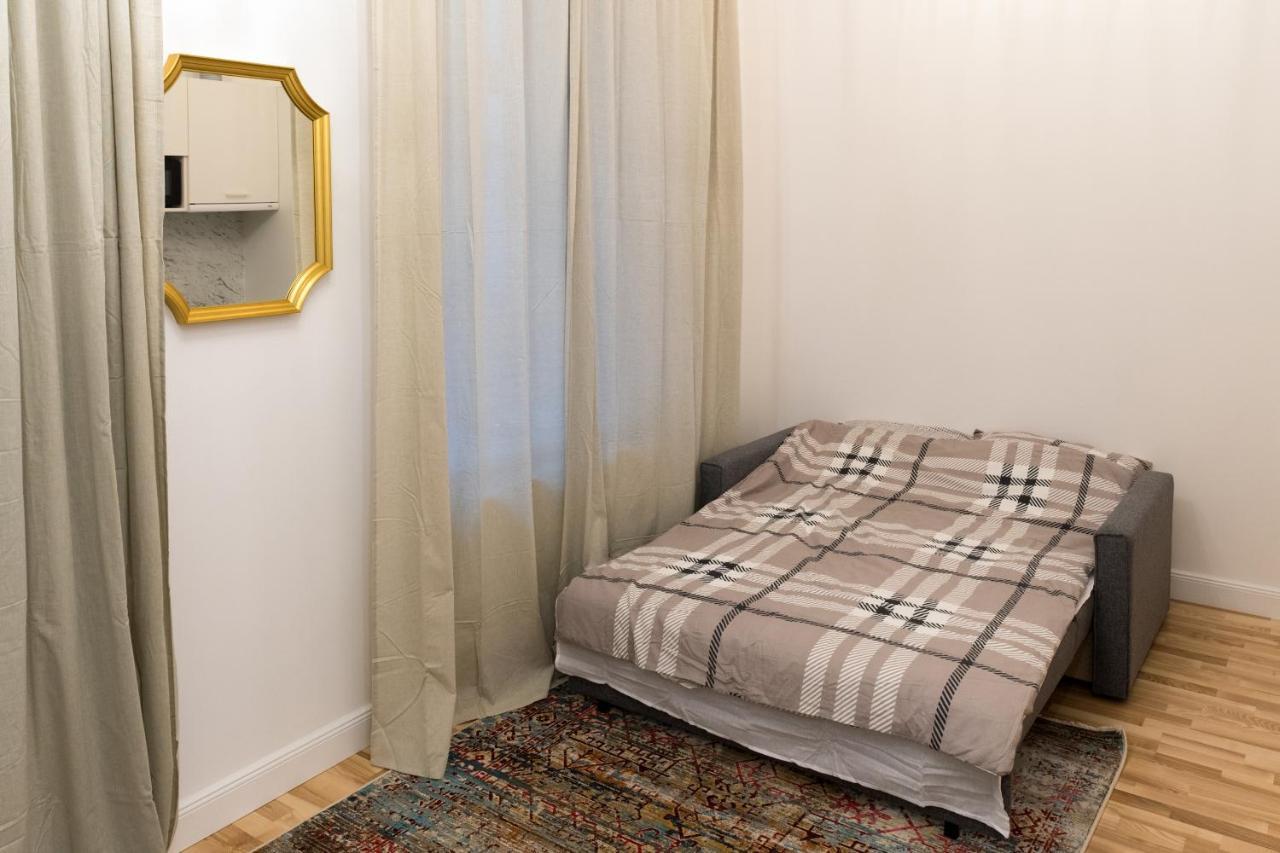 Theatre Apartments Lacplesa Рига Экстерьер фото