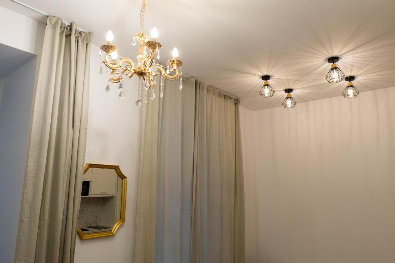 Theatre Apartments Lacplesa Рига Экстерьер фото
